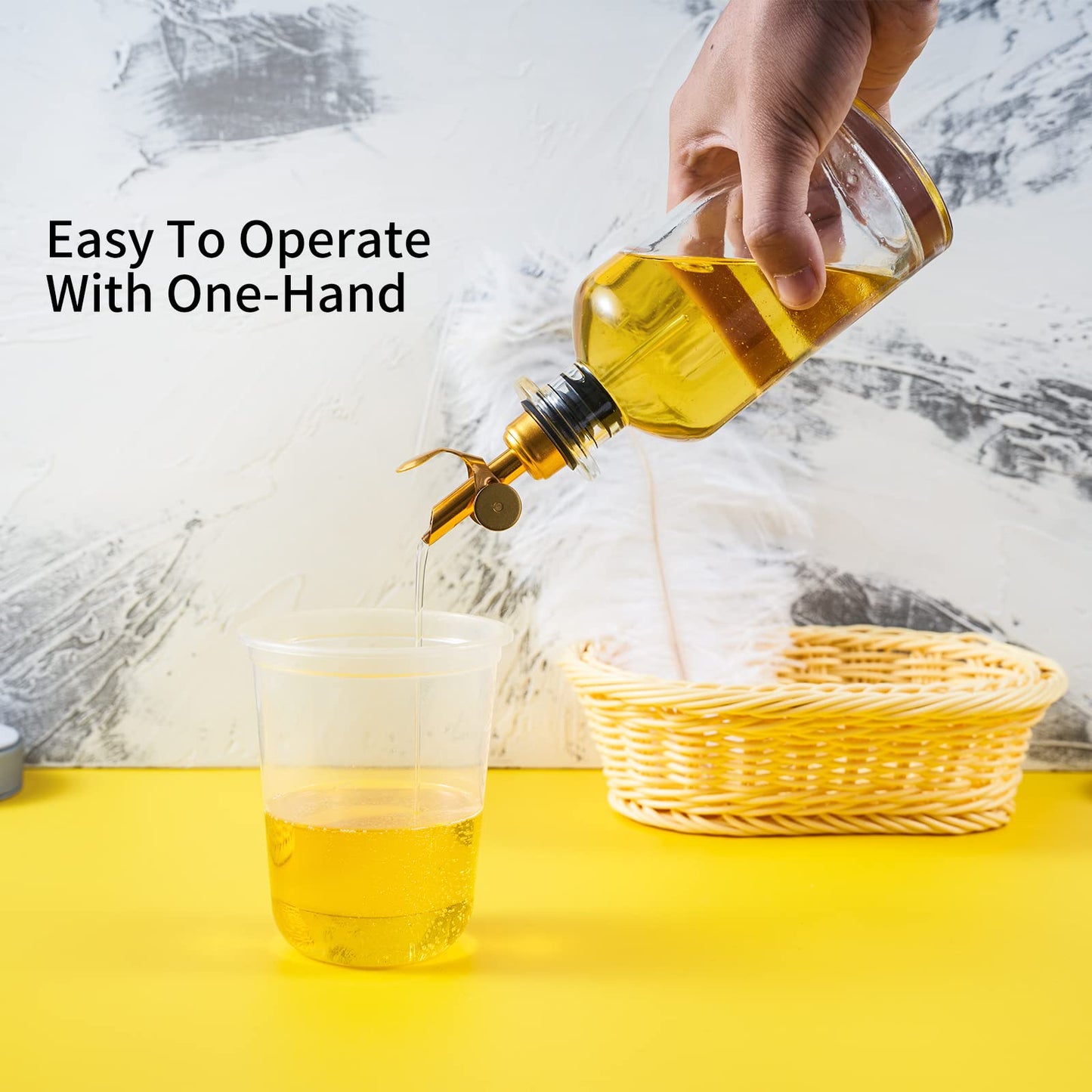 2 Pcs Olive Oil Dispenser Bottle Spout, Speed Liquor Pour Spout with Flip Top, Stainless Steel Auto Pour Spouts for Liquor Bottles, Oil Bottles, Vinegar, Syrup and Other Liquid Bottles Gold